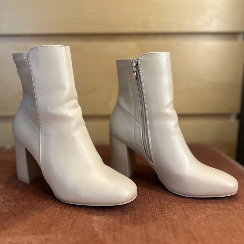 LIKE NEW Forever 21 Cream Block Heel Booties - Picture 2 of 7